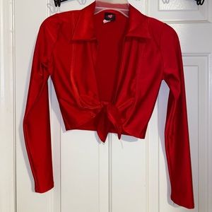 tie in front , red long sleeve crop top